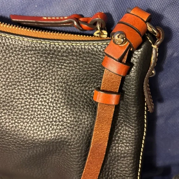 Dooney & Bourke Black and Tan Leather Purse NWOT - Picture 8 of 8